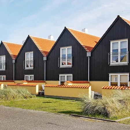 6 Person In Skagen-by Traum *